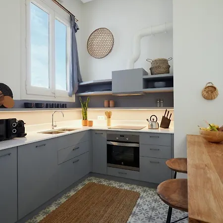 Sapo - Two Bedroom In The Heart Of バルセロナ